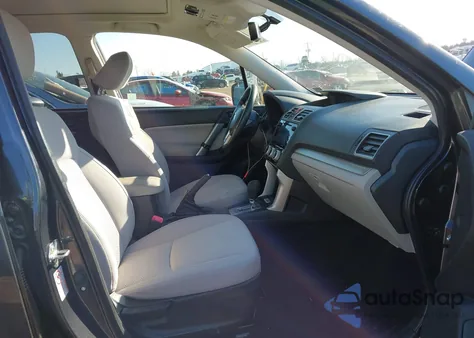 2017 Subaru Forester 2.5I Premium z USA, uszkodzony, nr VIN JF2SJAGC3HH488970